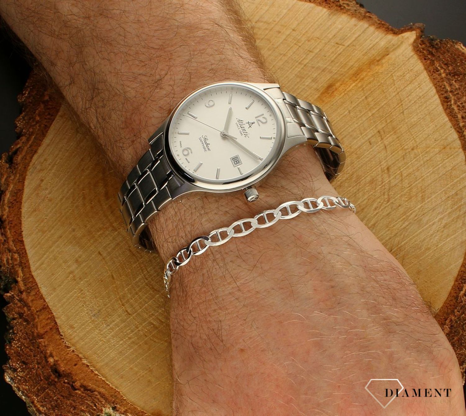 Bransoleta srebrna 925 gucci 925 4,5mm DIA-BRA-6351-120-925 4,5mm. Bransoletka wykonana jest z najwyższej próby srebra 925 o splocie gucci. Bransoletka srebrna o wadze 6,70 gram, długości 22 cm oraz szerokości 6,70 mm (3).jpg